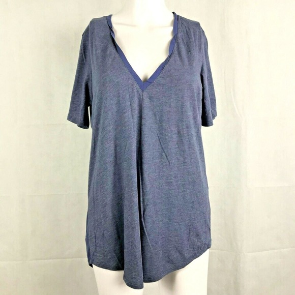 Under Armour Shirt Womens Sz M Navy Blue V-Neck Casual Tunic‎ T-Shirt Top - Picture 1 of 9